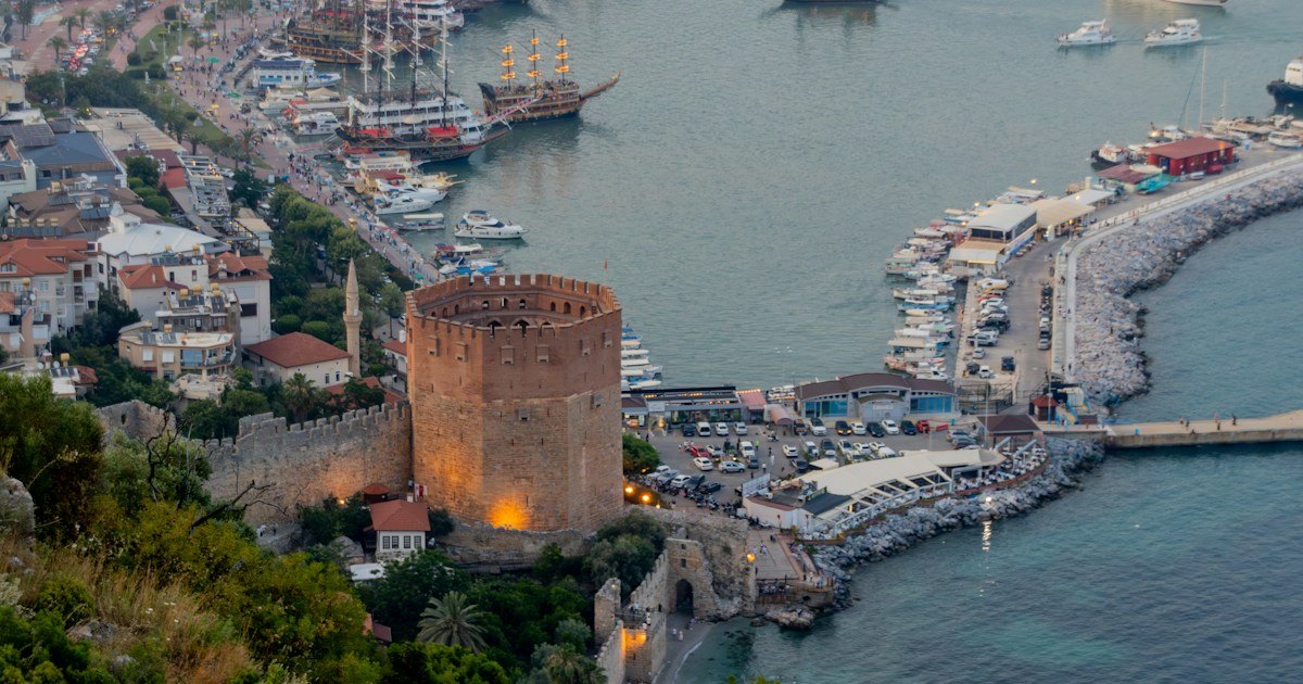 Havnen og borgen i Alanya
